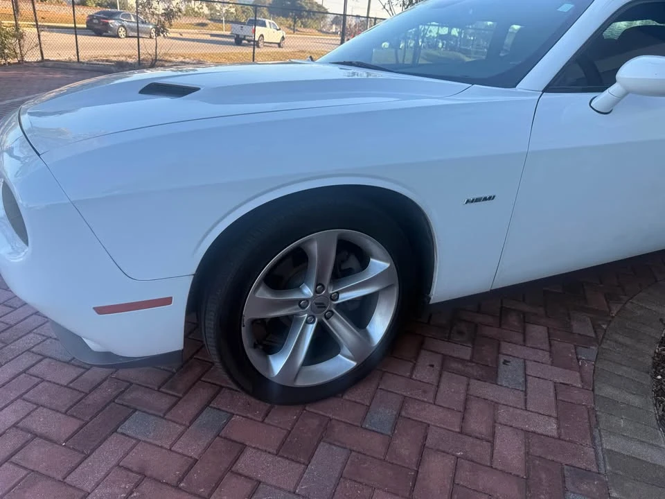 2017 Dodge Challenger 3rd Gen - Image 7 of 8