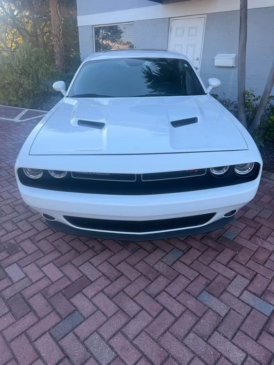 2017 Dodge Challenger 3rd Gen - Image 6 of 8