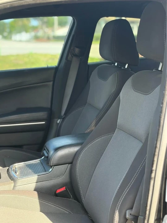 2017 Dodge Charger 7th Gen - Image 10 of 12