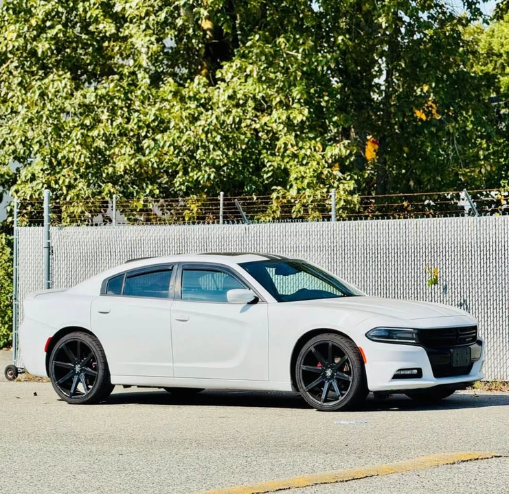 2017 Dodge Charger 7th Gen - Image 6 of 12