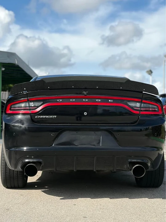2017 Dodge Charger 7th Gen - Image 5 of 12