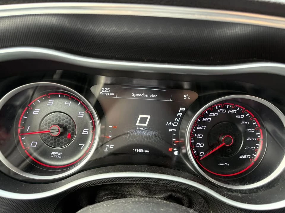2017 Dodge Charger 7th Gen - Image 6 of 10