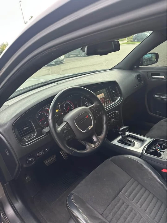 2017 Dodge Charger 7th Gen - Image 12 of 17