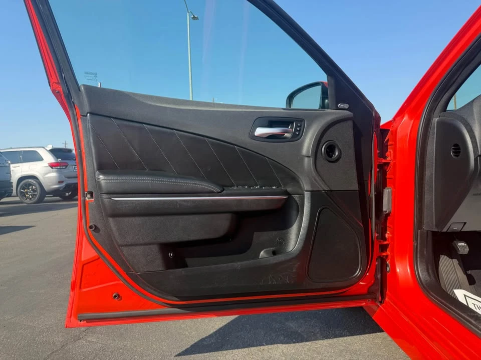 2017 Dodge Charger 7th Gen - Image 10 of 20