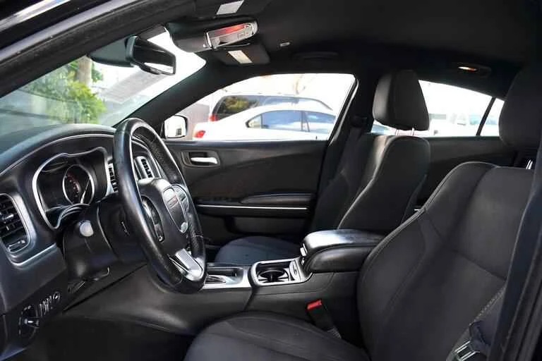 2017 Dodge Charger 7th Gen - Image 8 of 10