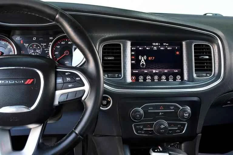 2017 Dodge Charger 7th Gen - Image 9 of 10