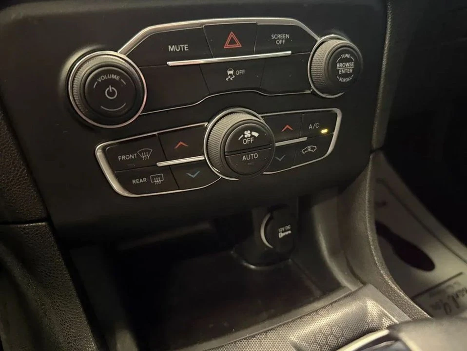 2017 Dodge Charger 7th Gen - Image 2 of 20