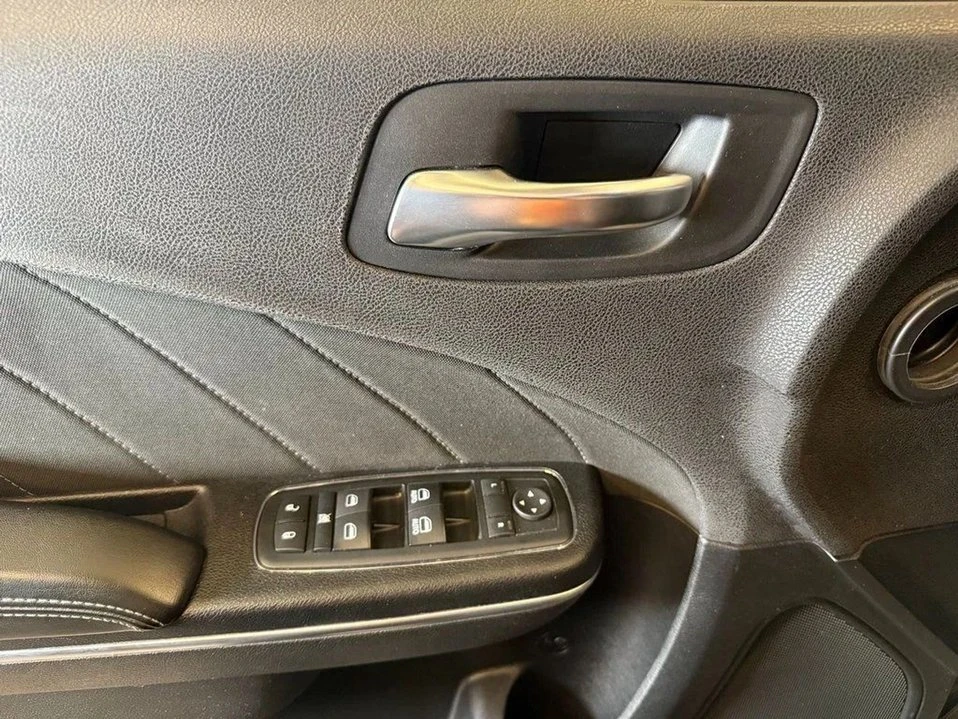 2017 Dodge Charger 7th Gen - Image 13 of 20