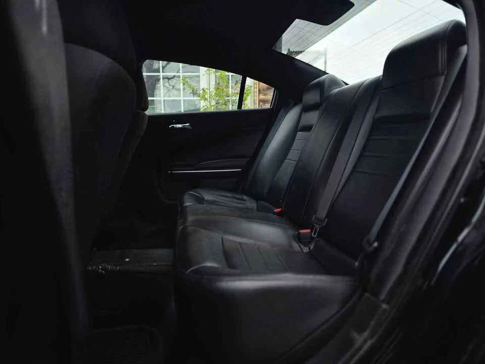 2017 Dodge Charger 7th Gen - Image 4 of 8