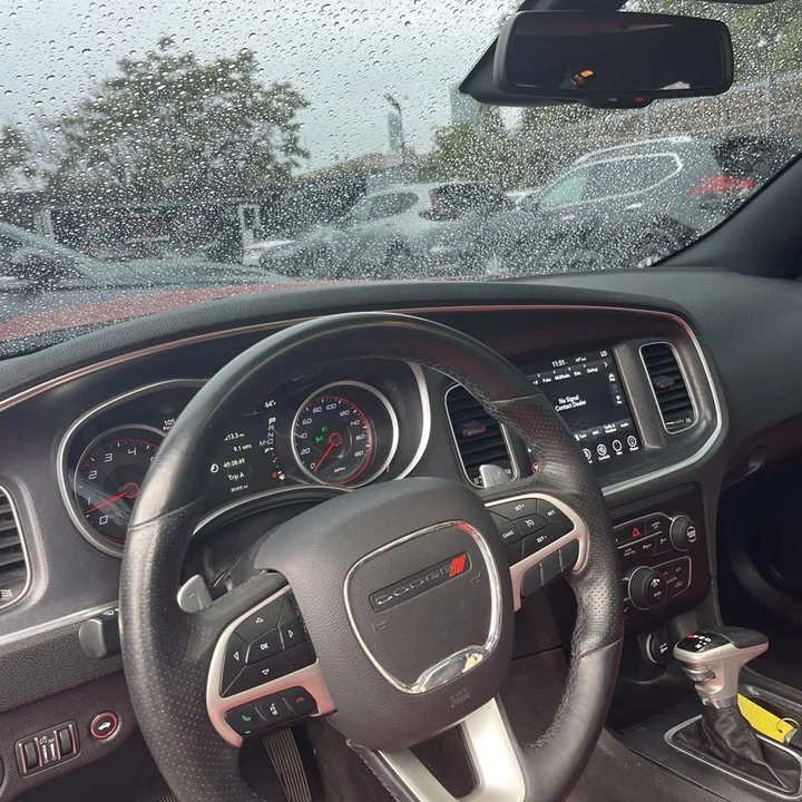 2017 Dodge Charger 7th Gen - Image 6 of 11