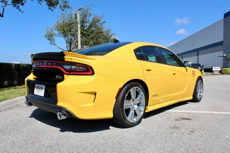 2017 Dodge Charger 7th Gen - Image 18 of 31