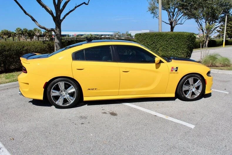2017 Dodge Charger 7th Gen - Image 21 of 31