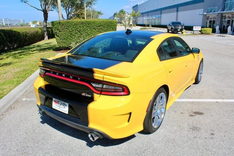 2017 Dodge Charger 7th Gen - Image 19 of 31