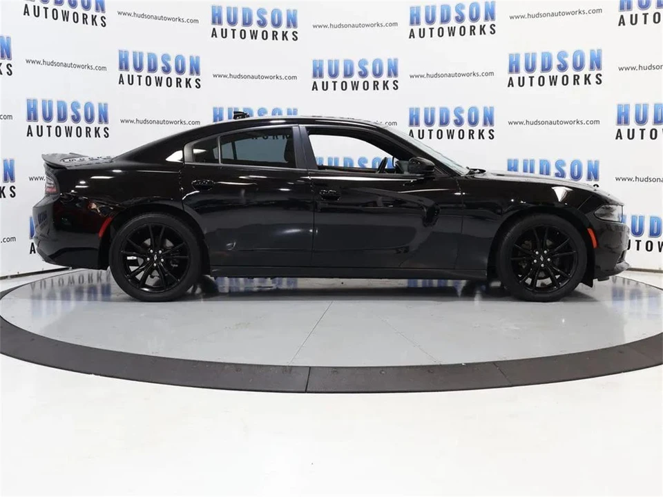2017 Dodge Charger 7th Gen - Image 7 of 31