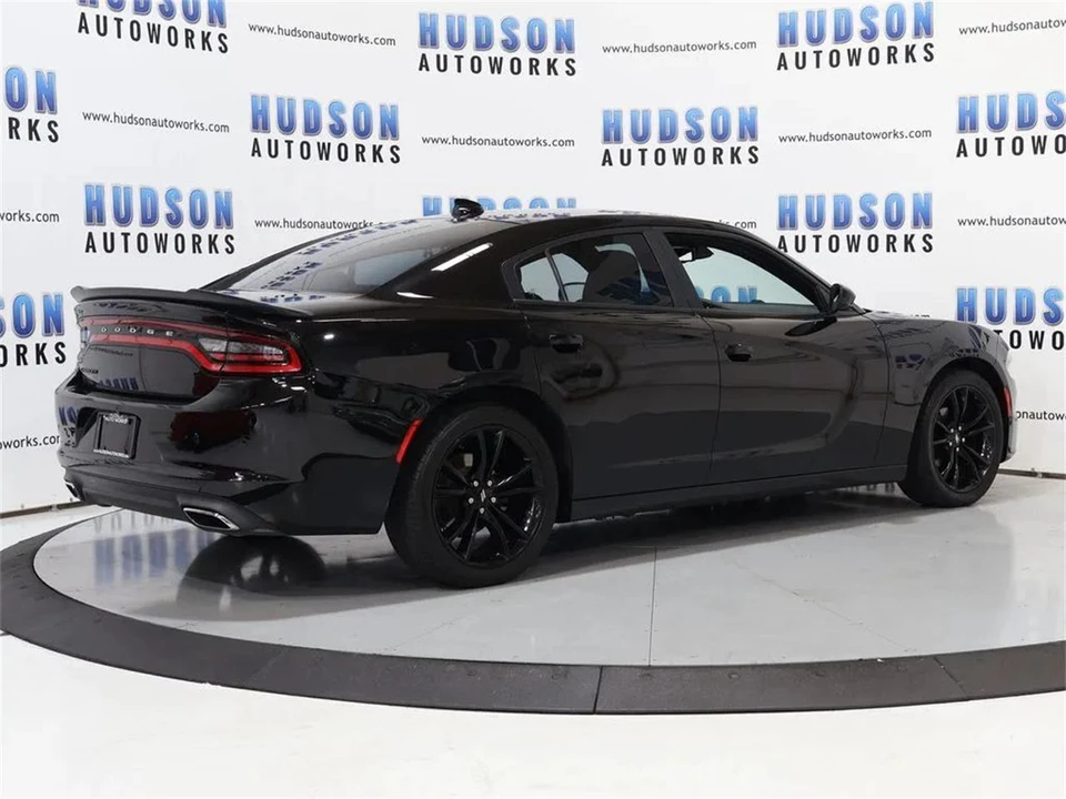 2017 Dodge Charger 7th Gen - Image 6 of 31