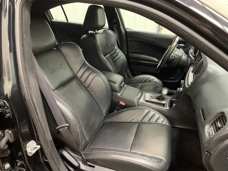2017 Dodge Charger 7th Gen - Image 16 of 23