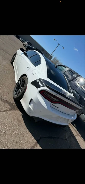 2017 Dodge Charger SRT Hellcat 7th Gen - Image 4 of 9