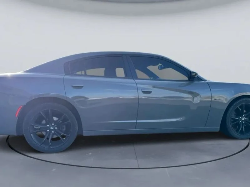 2017 Dodge Charger 7th Gen - Image 9 of 12