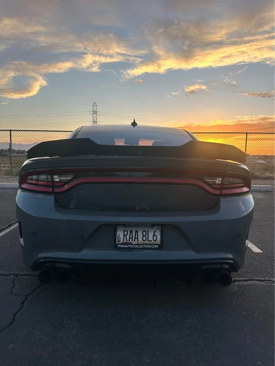 2017 Dodge Charger SRT & 392 7th Gen - Image 5 of 11