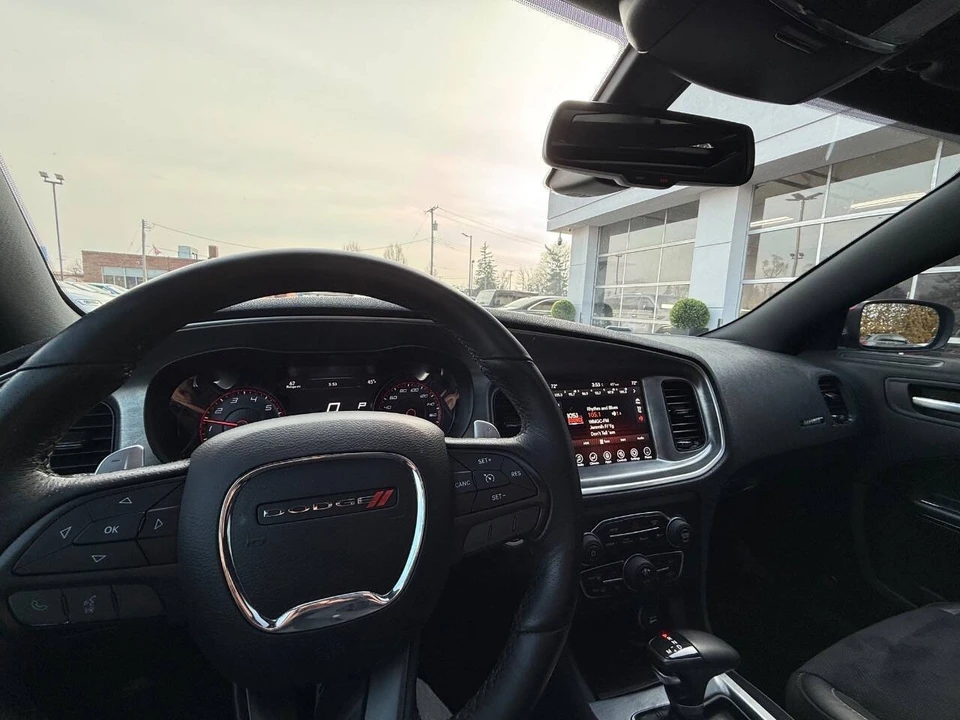 2017 Dodge Charger SRT & 392 7th Gen - Image 17 of 21