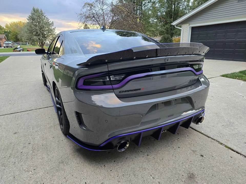 2017 Dodge Charger SRT & 392 7th Gen - Image 18 of 19