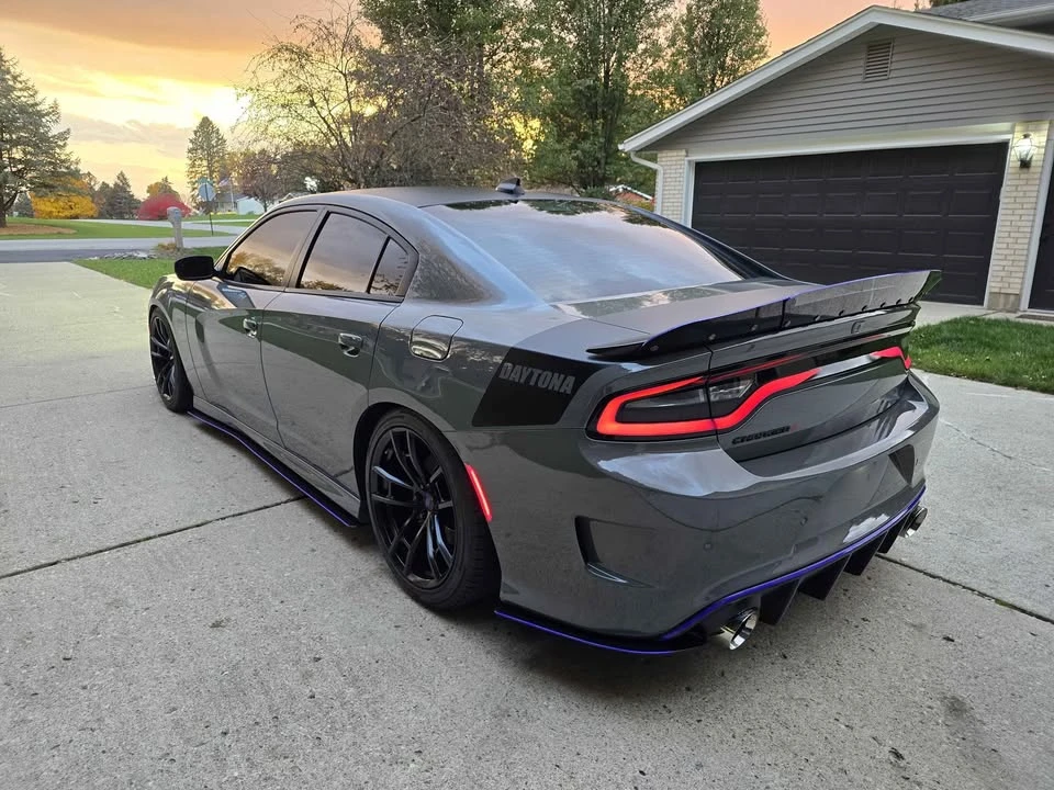 2017 Dodge Charger SRT & 392 7th Gen - Image 4 of 19