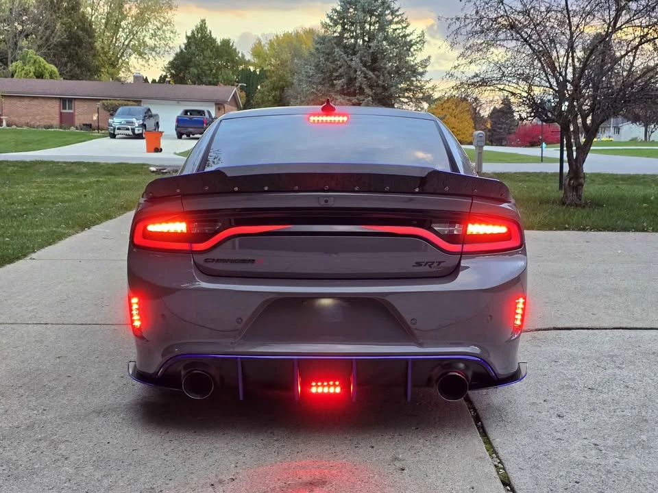2017 Dodge Charger SRT & 392 7th Gen - Image 15 of 19