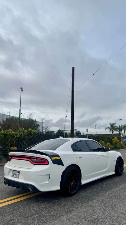 2017 Dodge Charger SRT & 392 7th Gen - Image 3 of 9