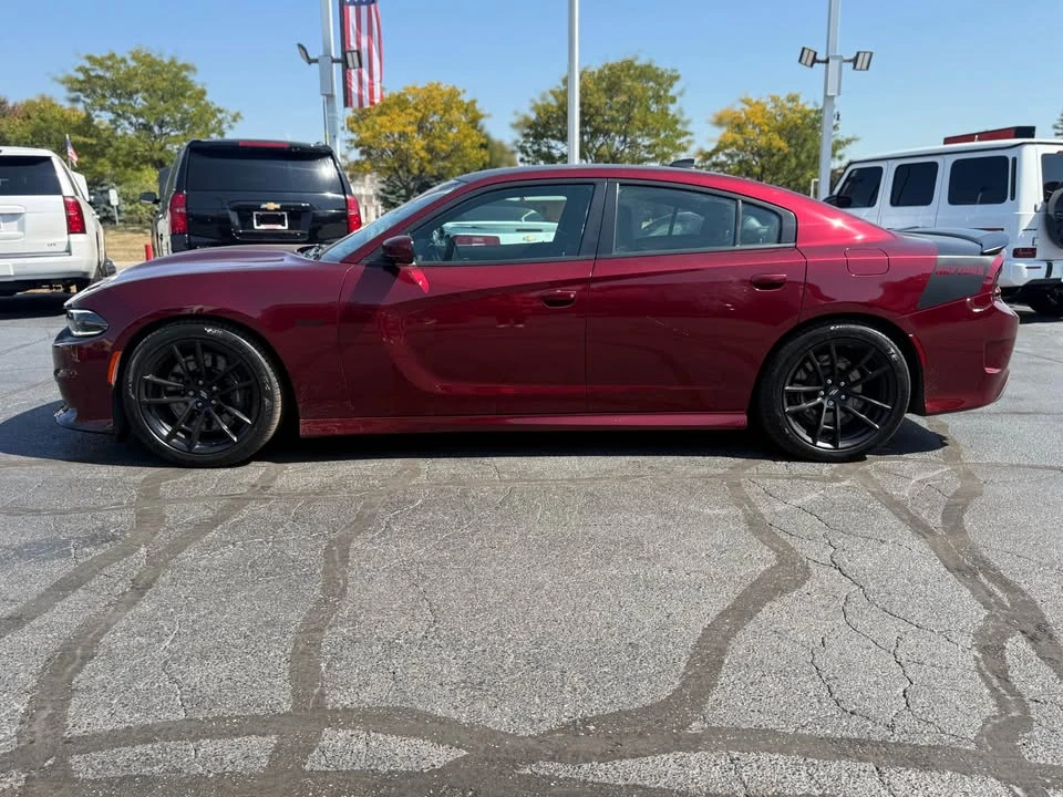 2017 Dodge Charger SRT & 392 7th Gen - Image 2 of 10