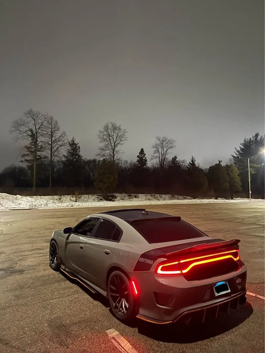 2017 Dodge Charger SRT & 392 7th Gen - Image 7 of 12