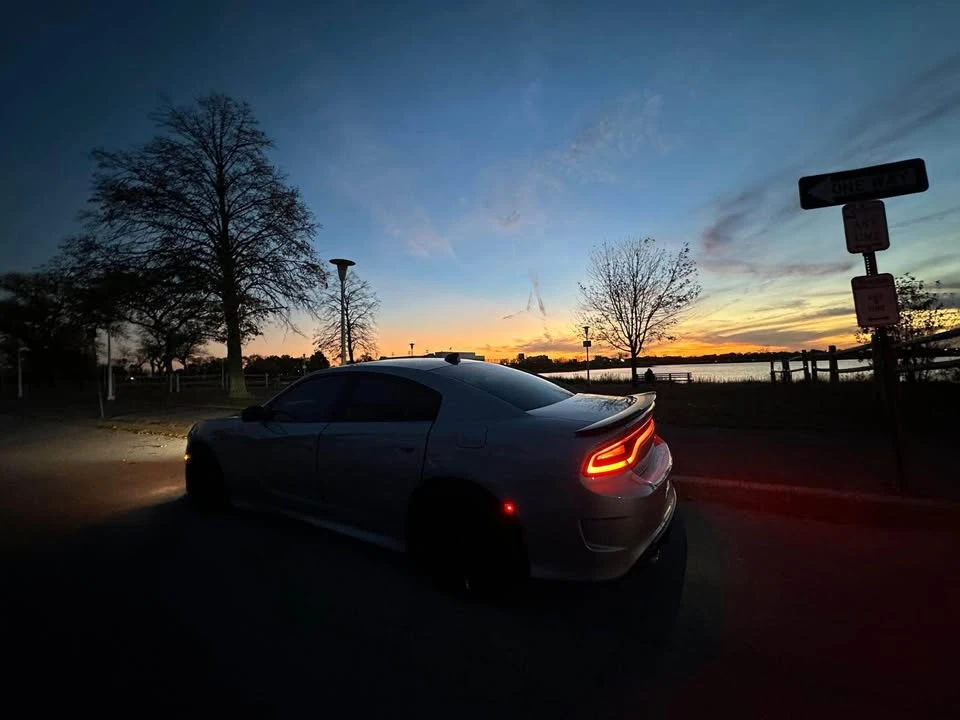 2017 Dodge Charger SRT & 392 7th Gen - Image 7 of 11