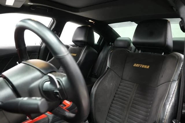 2017 Dodge Charger SRT & 392 7th Gen - Image 13 of 21