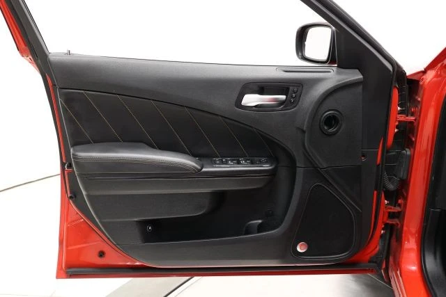2017 Dodge Charger SRT & 392 7th Gen - Image 9 of 21