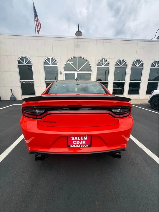 2017 Dodge Charger SRT & 392 7th Gen - Image 7 of 10