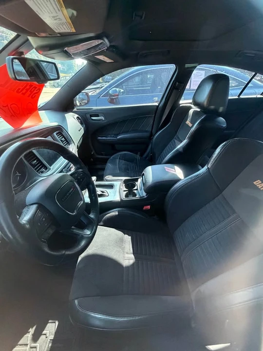 2017 Dodge Charger SRT & 392 7th Gen - Image 9 of 13