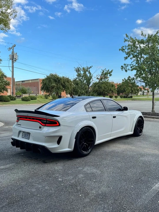 2017 Dodge Charger SRT & 392 7th Gen - Image 3 of 15