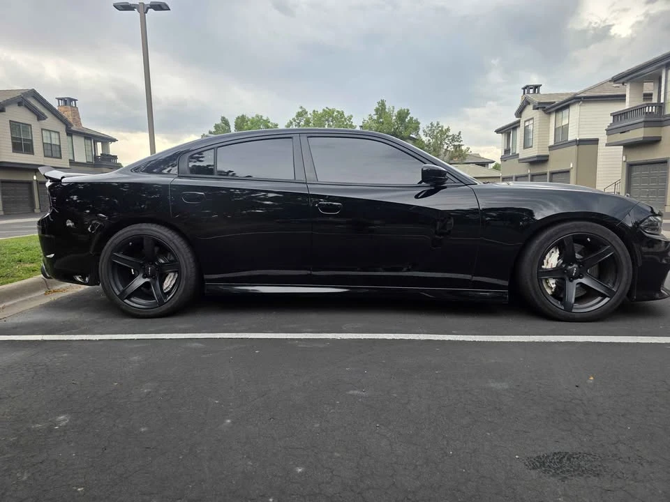 2017 Dodge Charger SRT & 392 7th Gen - Image 2 of 7