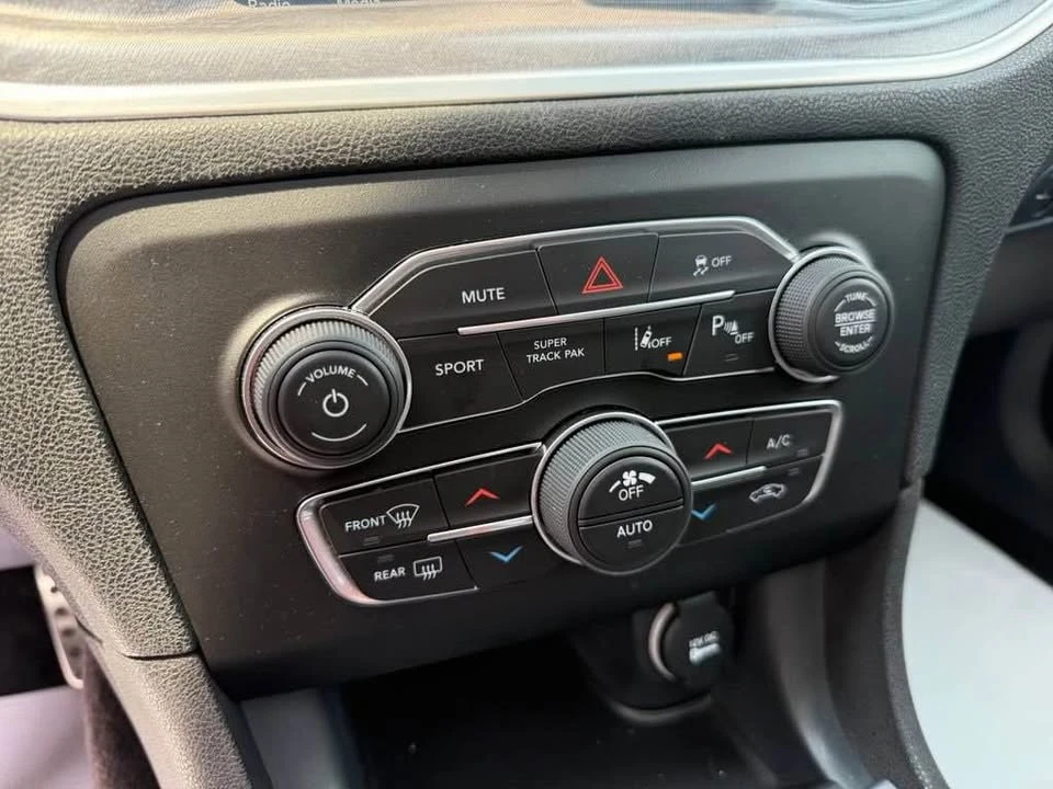 2017 Dodge Charger SRT & 392 7th Gen - Image 18 of 20