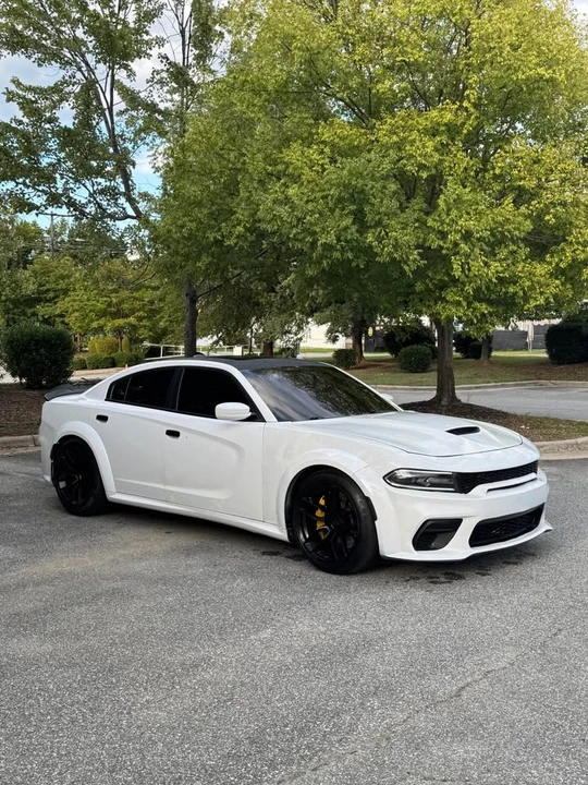 2017 Dodge Charger SRT & 392 7th Gen - Image 5 of 15
