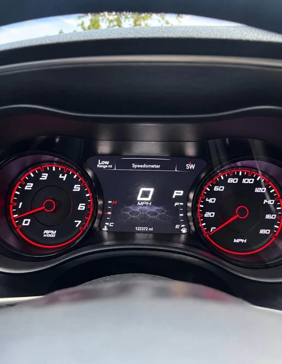 2017 Dodge Charger SRT & 392 7th Gen - Image 7 of 15