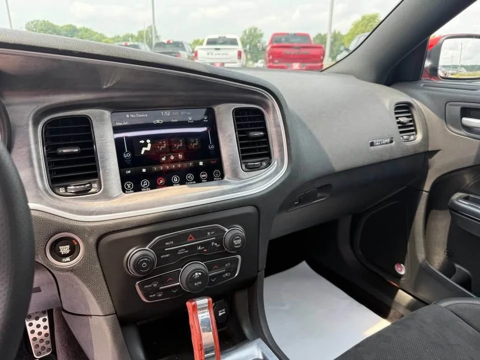 2017 Dodge Charger SRT & 392 7th Gen - Image 15 of 20