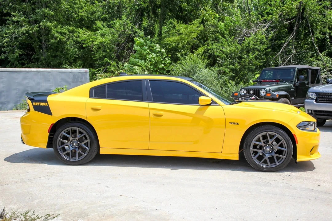2017 Dodge Charger SRT Hellcat 7th Gen - Image 22 of 31
