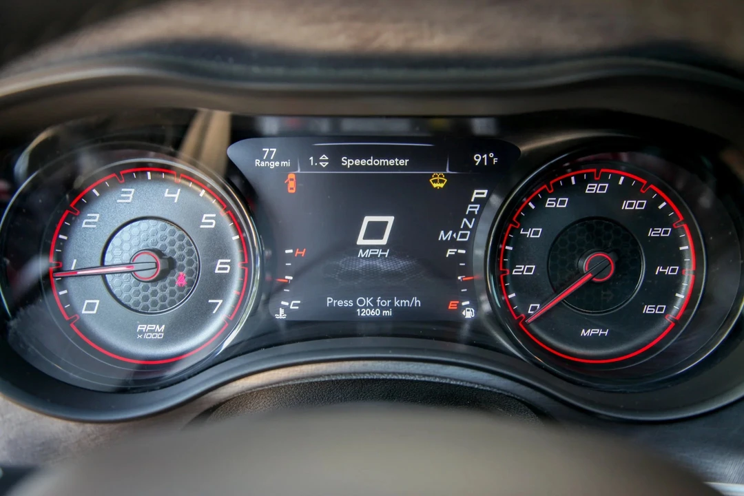 2017 Dodge Charger SRT Hellcat 7th Gen - Image 27 of 31
