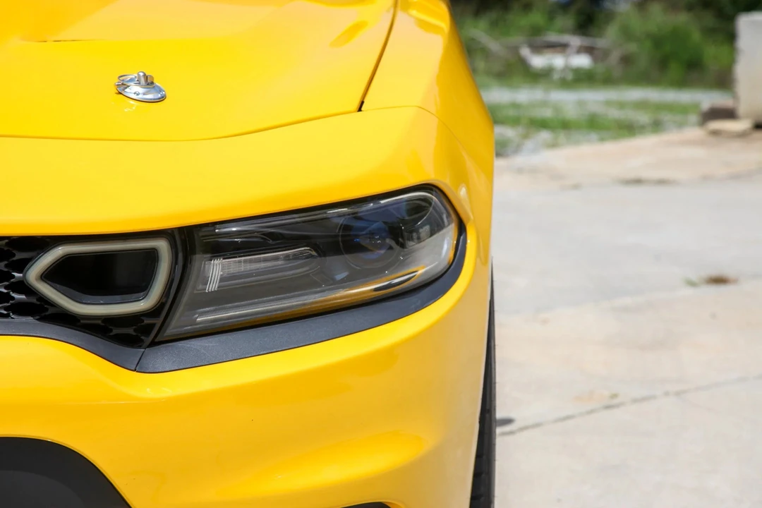 2017 Dodge Charger SRT Hellcat 7th Gen - Image 11 of 31