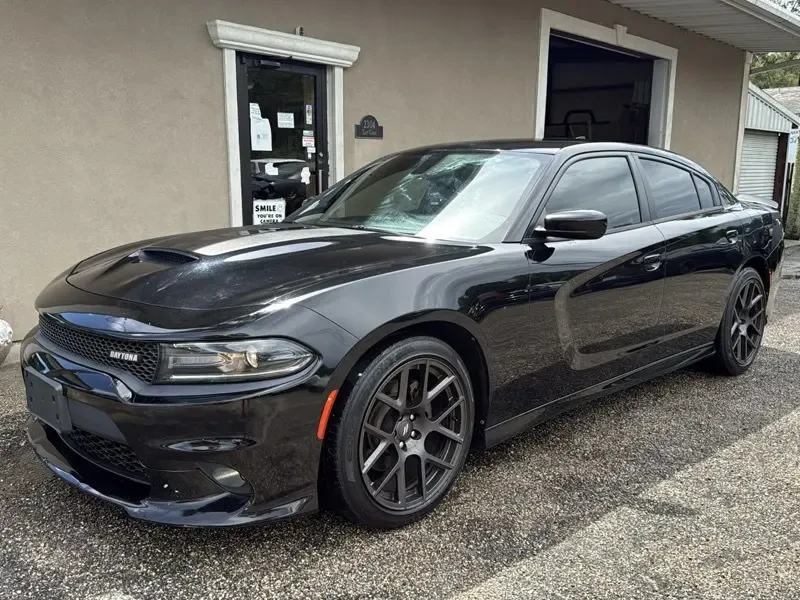 2017 Dodge Charger SRT Hellcat 7th Gen - Image 2 of 15