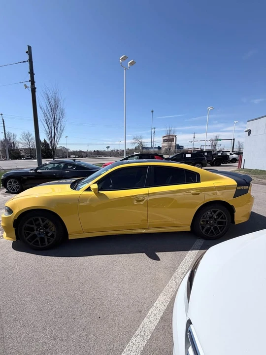 2017 Dodge Charger SRT Hellcat 7th Gen - Image 2 of 10