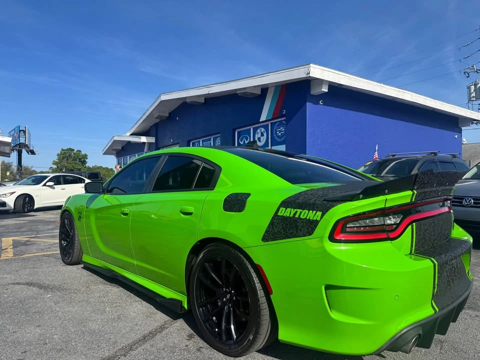 2017 Dodge Charger SRT & 392 7th Gen - Image 4 of 13