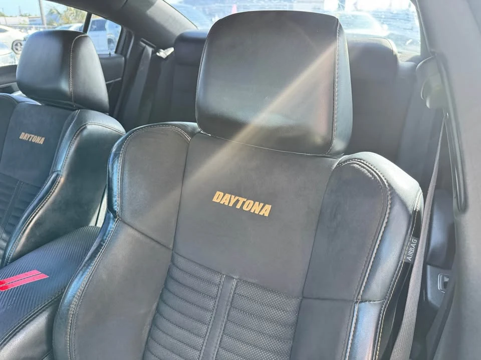 2017 Dodge Charger SRT & 392 7th Gen - Image 10 of 13