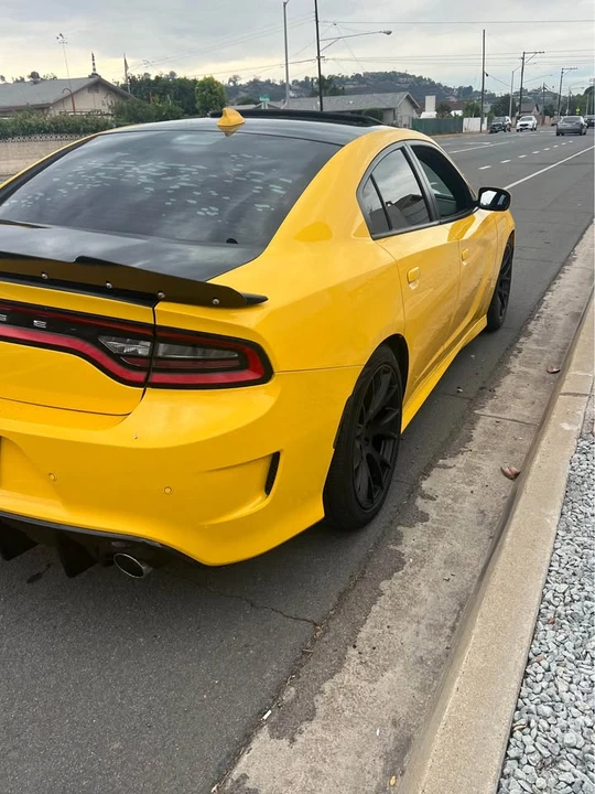 2017 Dodge Charger 7th Gen - Image 6 of 9