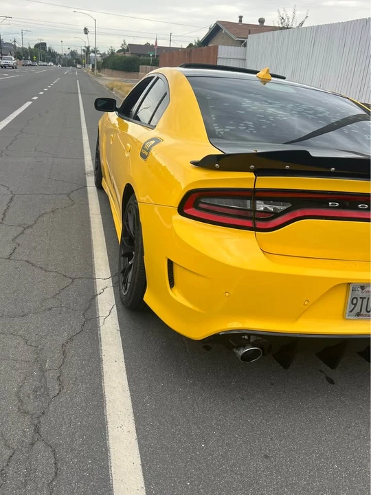 2017 Dodge Charger 7th Gen - Image 5 of 9